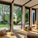 Strandhaus - Boutique & Lübben